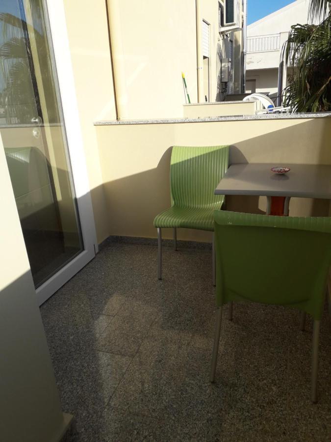 Il Giardino Fiorito Casa Vacanze 알게로 외부 사진