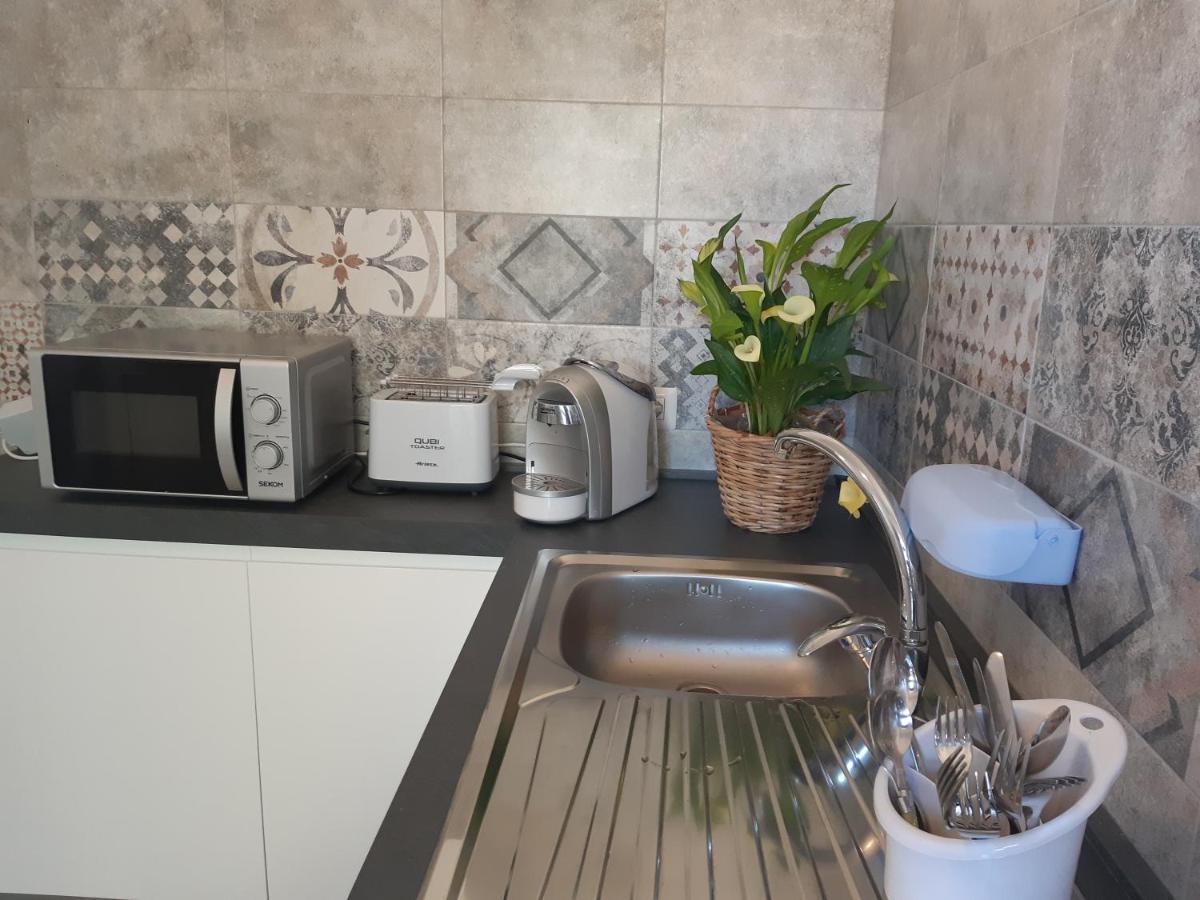 Il Giardino Fiorito Casa Vacanze 알게로 외부 사진